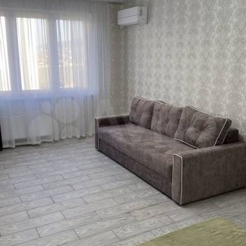 Сдается 1-комнатная квартира, 42 м²