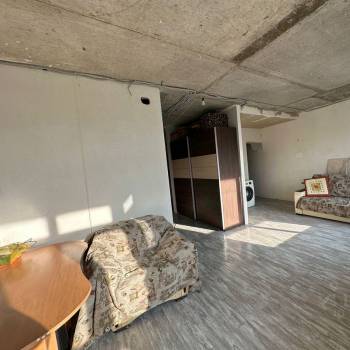 Продается 1-комнатная квартира, 42,9 м²