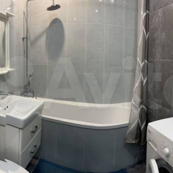 Продается 1-комнатная квартира, 45 м²