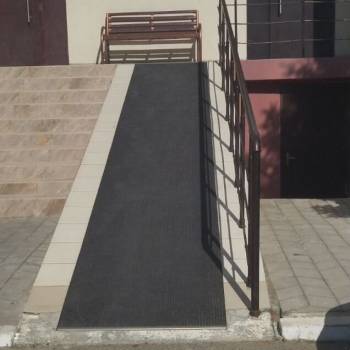 Продается 1-комнатная квартира, 60 м²