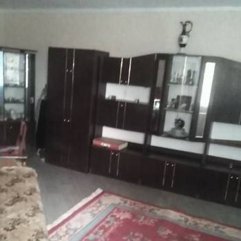 Продается 1-комнатная квартира, 60 м²