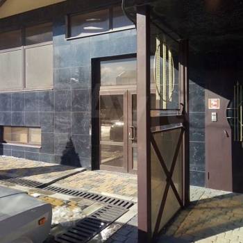 Сдается Нежилое помещение, 305 м²