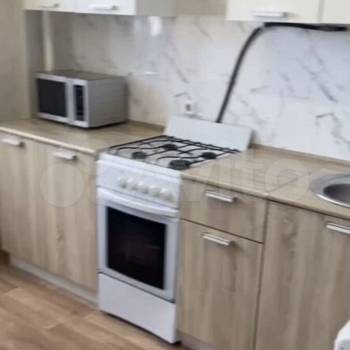 Сдается 1-комнатная квартира, 36 м²