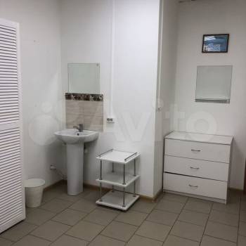 Сдается Нежилое помещение, 16 м²