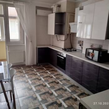 Сдается 1-комнатная квартира, 44 м²