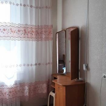 Продается 1-комнатная квартира, 42 м²