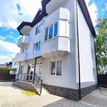 Продается Многокомнатная квартира, 80 м²
