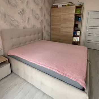 Продается 1-комнатная квартира, 36 м²