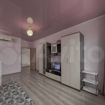 Продается 1-комнатная квартира, 47 м²