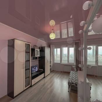 Продается 1-комнатная квартира, 47 м²