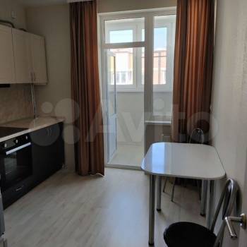 Сдается 1-комнатная квартира, 39 м²