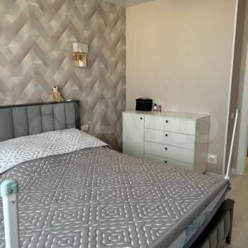 Продается 1-комнатная квартира, 38 м²