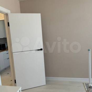 Продается 1-комнатная квартира, 38 м²