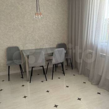 Продается 1-комнатная квартира, 38 м²