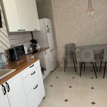 Продается 1-комнатная квартира, 38 м²