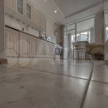 Продается 1-комнатная квартира, 55 м²