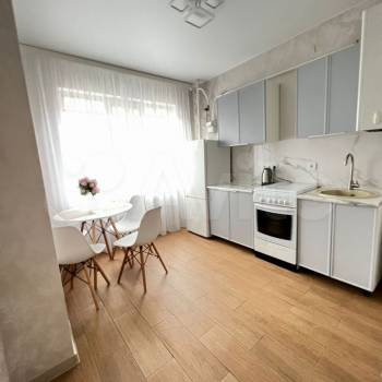 Сдается 1-комнатная квартира, 40 м²
