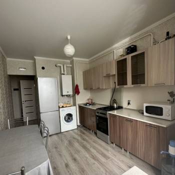 Сдается 2-х комнатная квартира, 78 м²