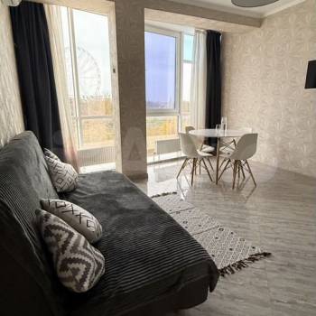 Сдается 1-комнатная квартира, 60 м²