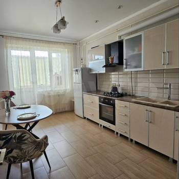 Продается 1-комнатная квартира, 44 м²