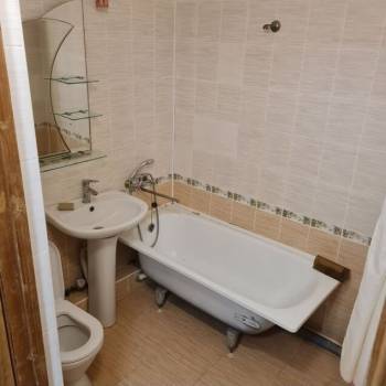 Продается 3-х комнатная квартира, 63 м²