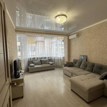 Сдается 1-комнатная квартира, 50 м²