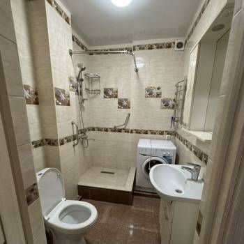 Сдается 1-комнатная квартира, 50 м²