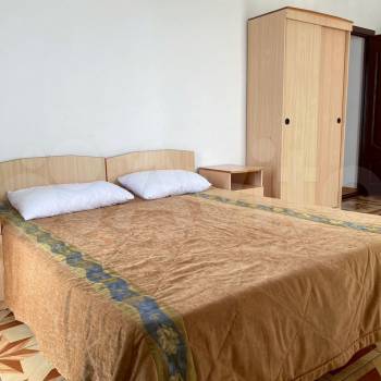 Сдается Многокомнатная квартира, 130 м²