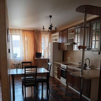 Сдается 2-х комнатная квартира, 64 м²