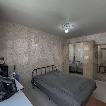 Продается 1-комнатная квартира, 40 м²