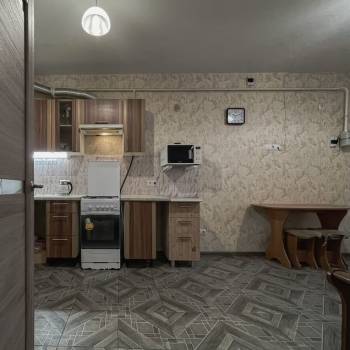 Продается 1-комнатная квартира, 40 м²