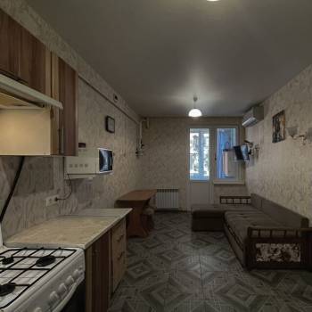 Продается 1-комнатная квартира, 40 м²