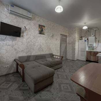 Продается 1-комнатная квартира, 40 м²