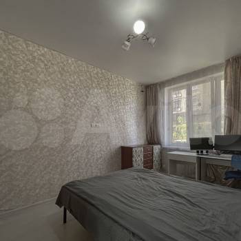 Продается 1-комнатная квартира, 40 м²