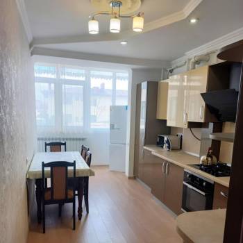 Сдается 2-х комнатная квартира, 70 м²