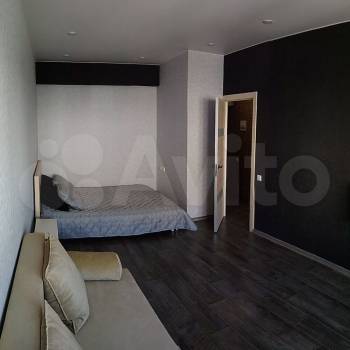 Сдается 1-комнатная квартира, 38 м²