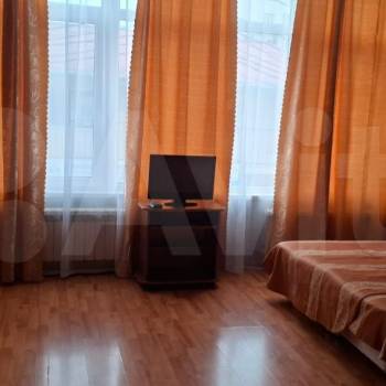 Сдается 1-комнатная квартира, 35 м²