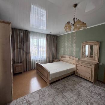 Сдается 1-комнатная квартира, 54 м²