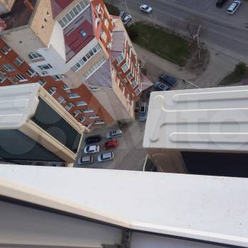 Продается 1-комнатная квартира, 37 м²