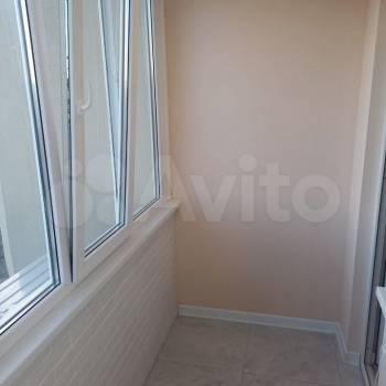 Продается 1-комнатная квартира, 37 м²