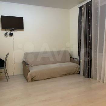 Продается 1-комнатная квартира, 31,8 м²