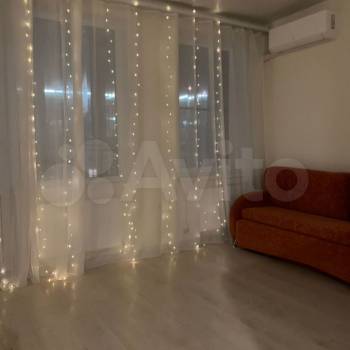 Продается 1-комнатная квартира, 31,8 м²