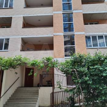 Продается 1-комнатная квартира, 37 м²