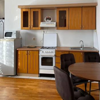 Сдается 1-комнатная квартира, 70 м²