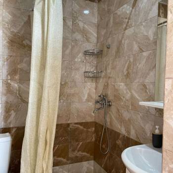 Сдается 1-комнатная квартира, 70 м²