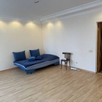 Продается 1-комнатная квартира, 46,7 м²