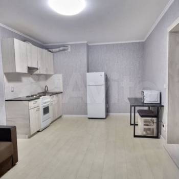 Сдается 1-комнатная квартира, 38 м²