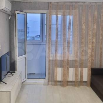 Сдается 1-комнатная квартира, 38 м²