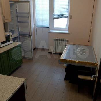 Сдается 1-комнатная квартира, 41 м²