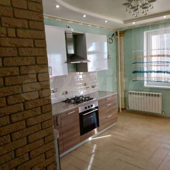 Продается 1-комнатная квартира, 43 м²